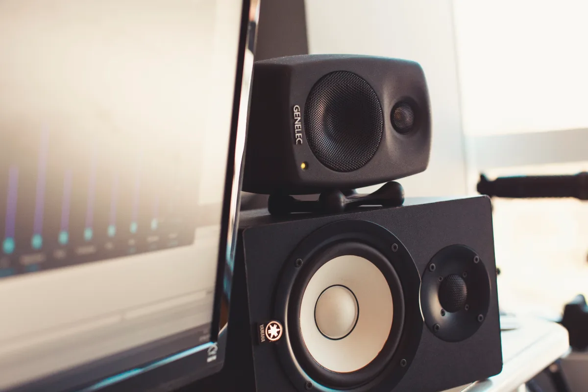 Monitores de referência do estúdio da AudioLab